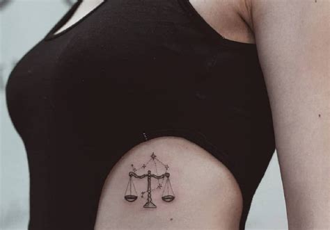 signo libra tatuaje mujer|Tatuaje de signo de libra